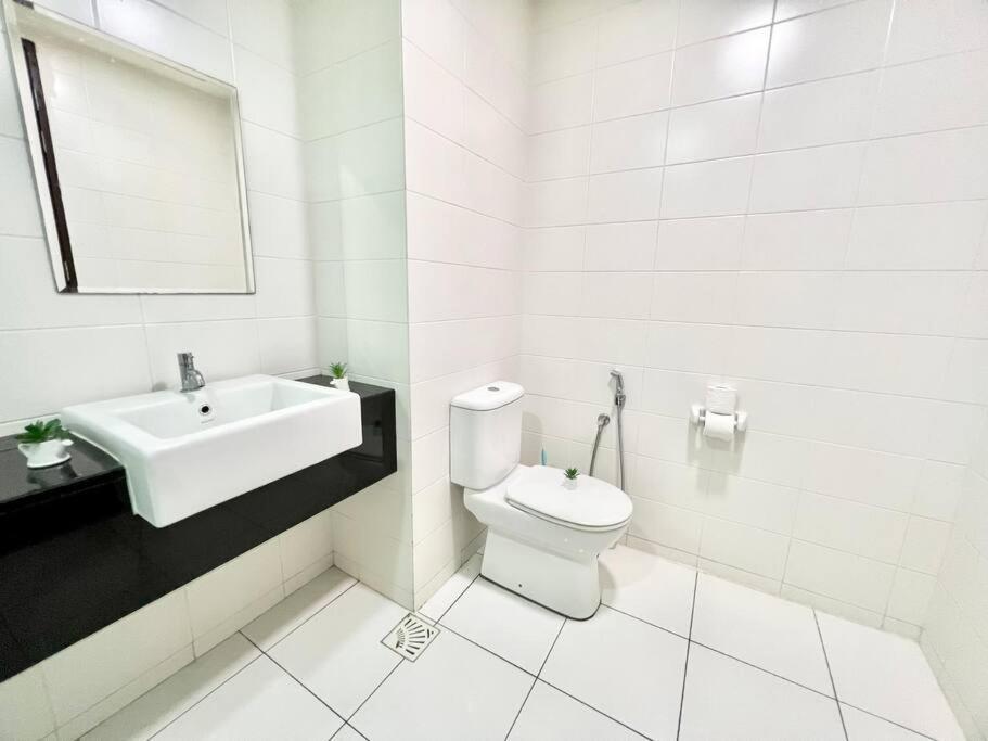 F 1-5 Pax 3Bed Cozy Home Studio Trefoil Setia Alam Wifi & Tv Shah Alam Bagian luar foto
